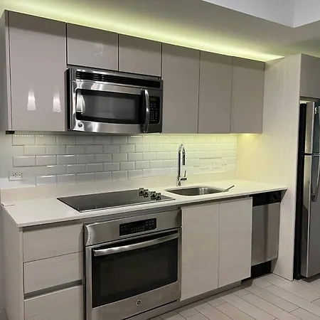 Sun, Sand & Views 1Br Apartment In Miami Beach